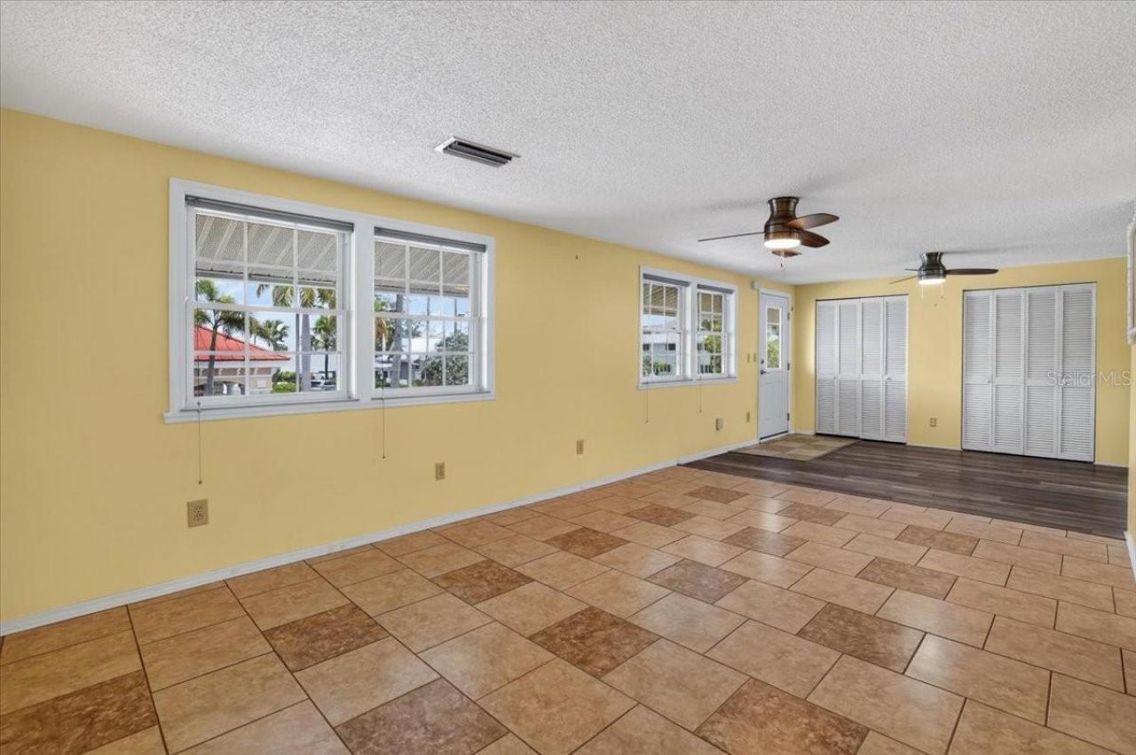524 Spring Avenue, Anna Maria, FL 34216 Photo