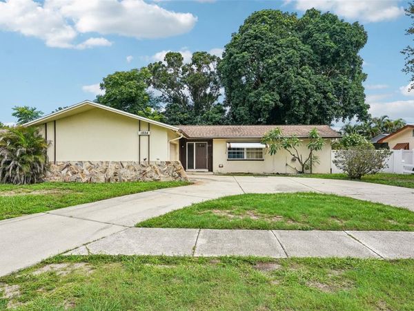 1824 NURSERY ROAD, CLEARWATER, FL 33764