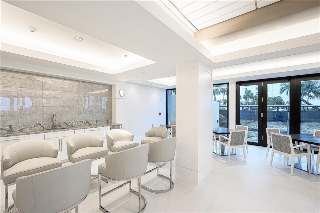4001 Gulf Shore Blvd N, Unit 303, Naples, FL 34103 Photo