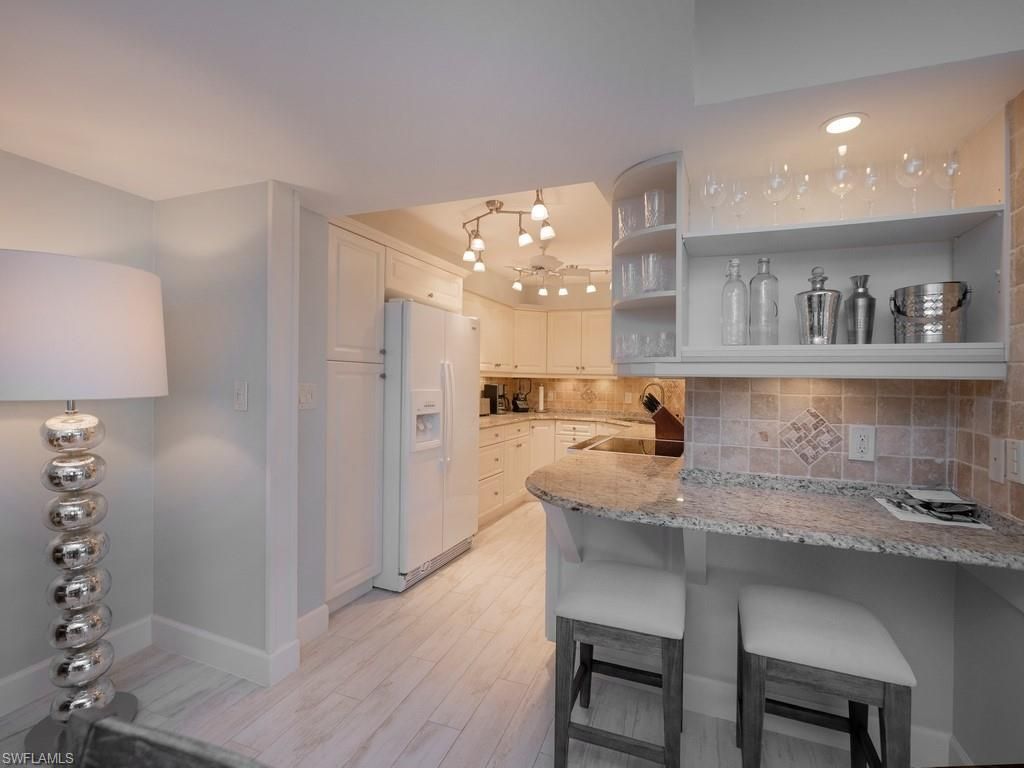 4001 Gulf Shore Blvd N, Unit 302, Naples, FL 34103 Photo