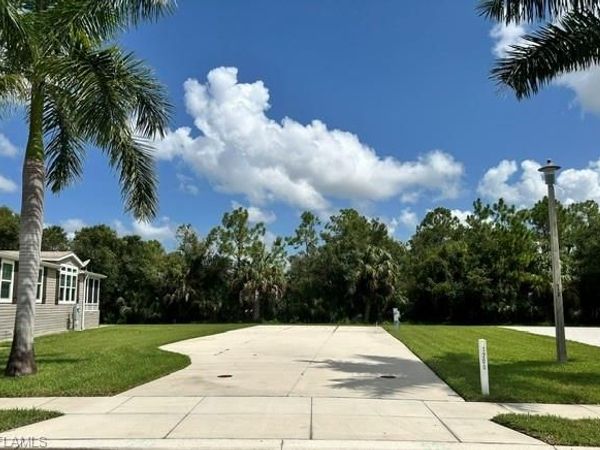 1200 Diamond Lake CIR , NAPLES, FL 34114