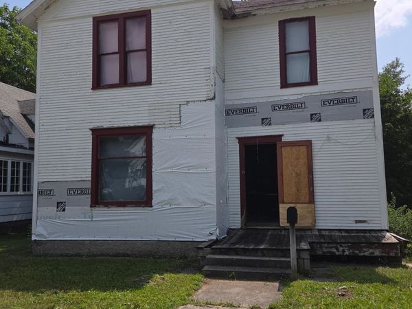 412 Nelson E, Cadillac, MI 49601