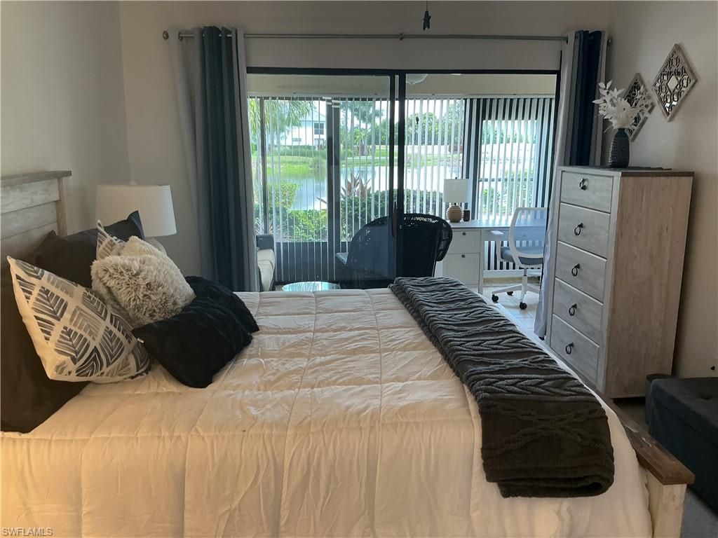 5550 Trailwinds Dr, Unit 615, Fort Myers, FL 33907 Photo
