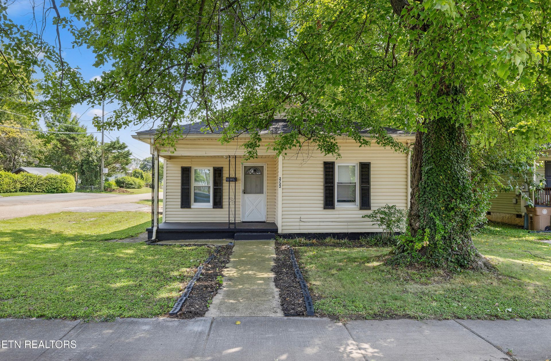 2722 Piedmont St, Knoxville, TN 37921 Main Photo
