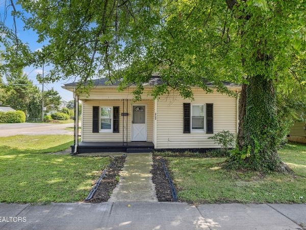 2722 Piedmont St, Knoxville, TN 37921