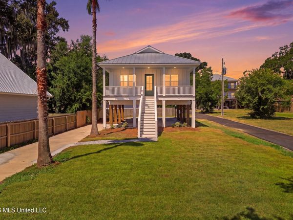 121 Keller Avenue, Biloxi, MS 39530