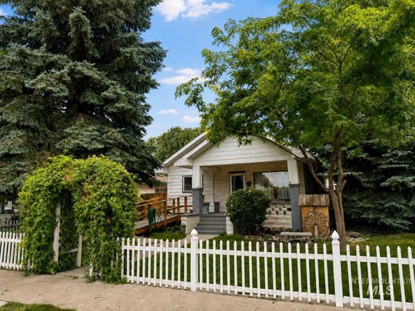 1400 Miller Ave, Burley, ID 83318