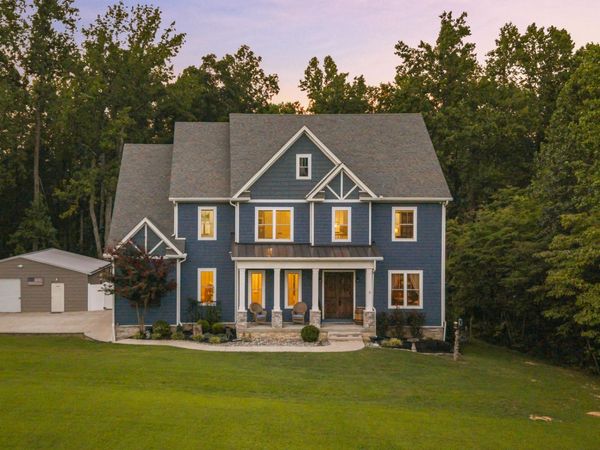 1174 Old Mount Vernon Rd, Bethpage, TN 37022