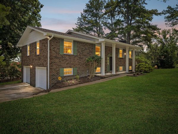 1200 Forest Green Drive , Chattanooga, TN 37412