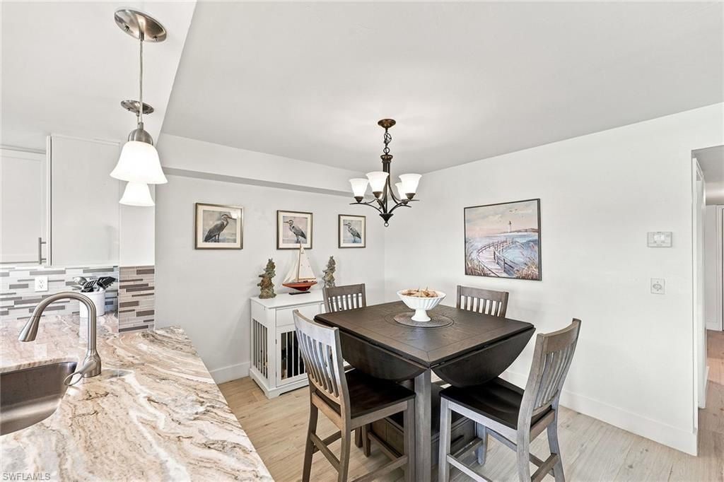 7360 Glenmoor Ln, Unit 205, Naples, FL 34104 Photo