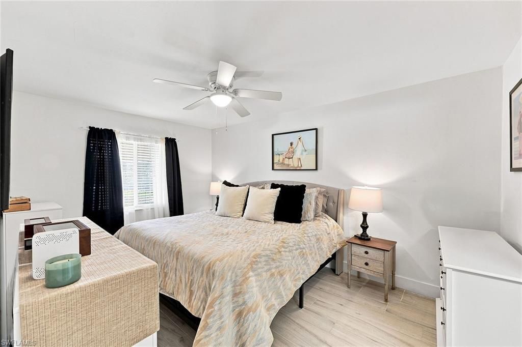 7360 Glenmoor Ln, Unit 205, Naples, FL 34104 Photo