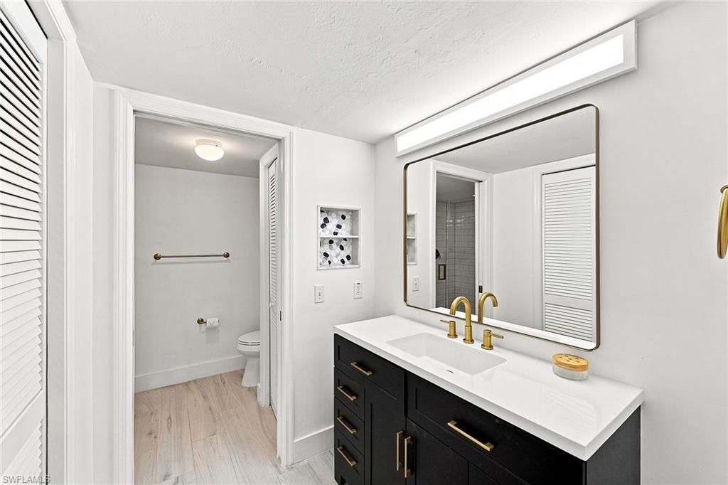 7360 Glenmoor Ln, Unit 205, Naples, FL 34104 Photo