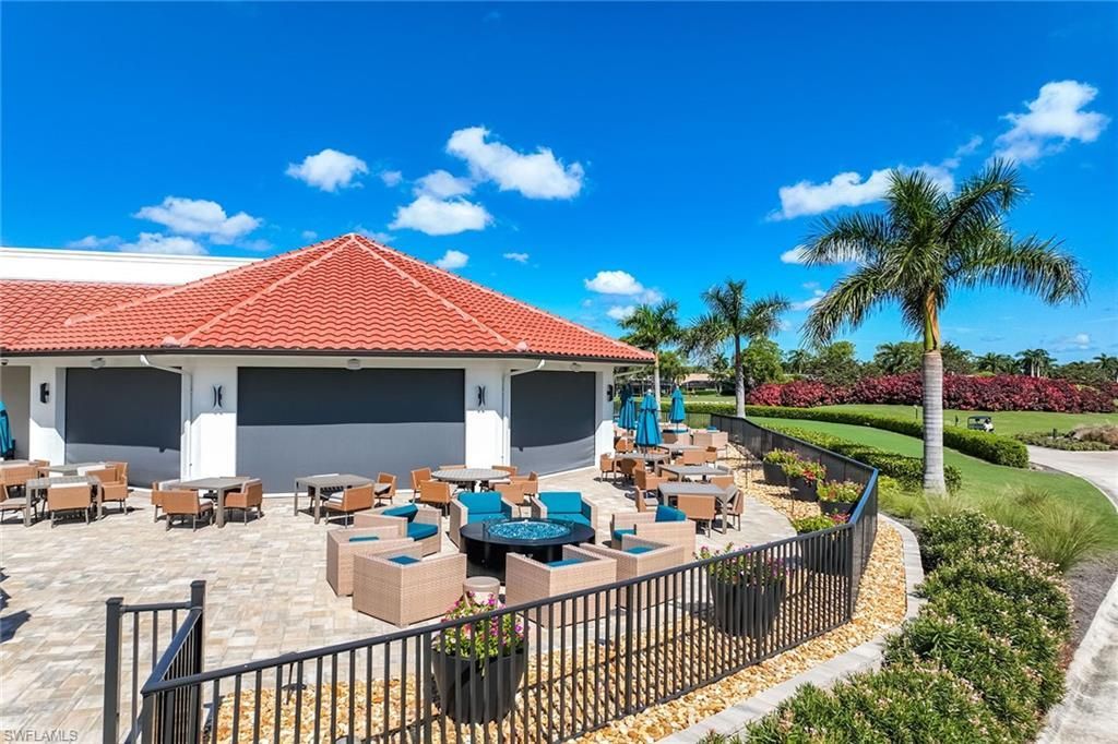 7360 Glenmoor Ln, Unit 205, Naples, FL 34104 Photo