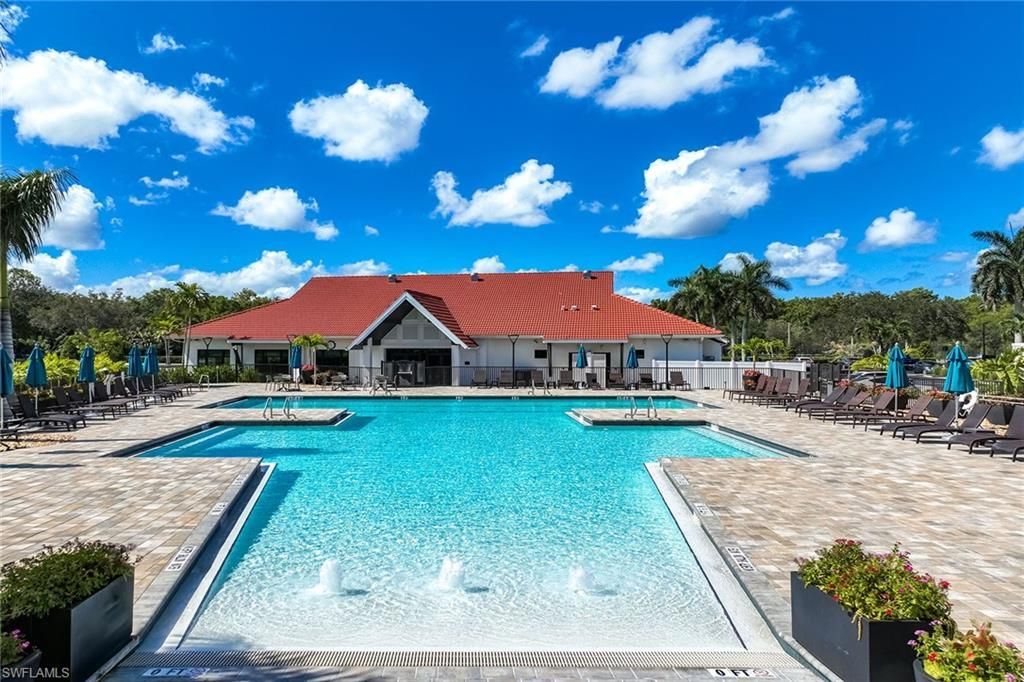 7360 Glenmoor Ln, Unit 205, Naples, FL 34104 Photo