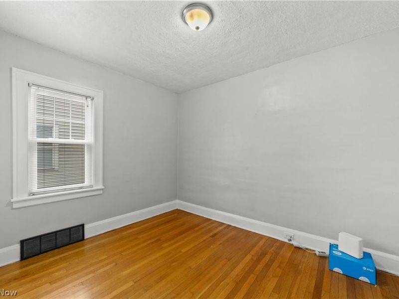2029 Elbur Avenue, Lakewood, OH 44107 Photo 15