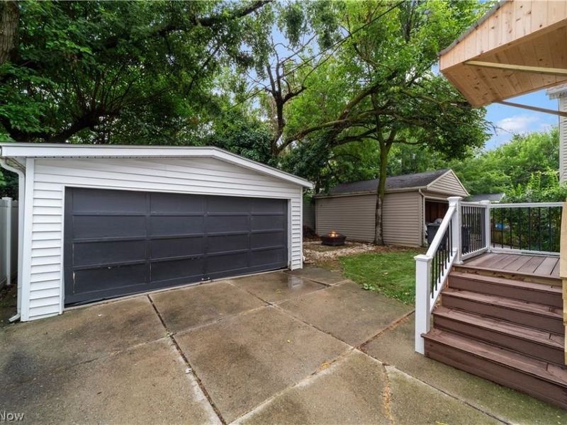 2029 Elbur Avenue, Lakewood, OH 44107 Photo 38
