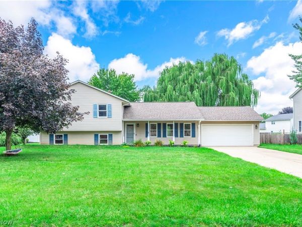 7404 Hidden Glen Drive , Amherst, OH 44001