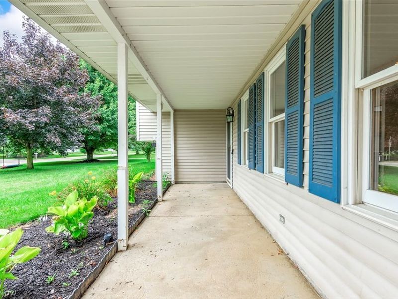 7404 Hidden Glen Drive, Amherst, OH 44001 Photo 2