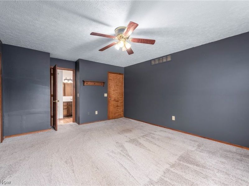 7404 Hidden Glen Drive, Amherst, OH 44001 Photo 21