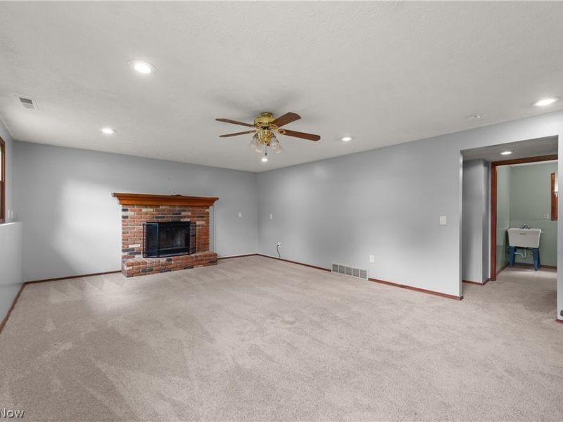 7404 Hidden Glen Drive, Amherst, OH 44001 Photo 29