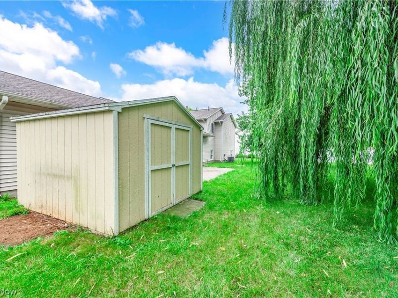 7404 Hidden Glen Drive, Amherst, OH 44001 Photo 40