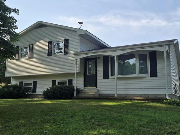 1561 Elm Street, Hamilton, IL 62341
