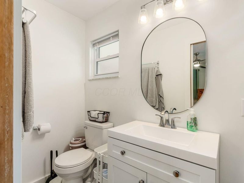 1656 Kenwick Road, Columbus, OH 43209 Photo 22