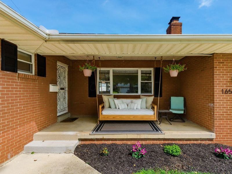 1656 Kenwick Road, Columbus, OH 43209 Photo 3