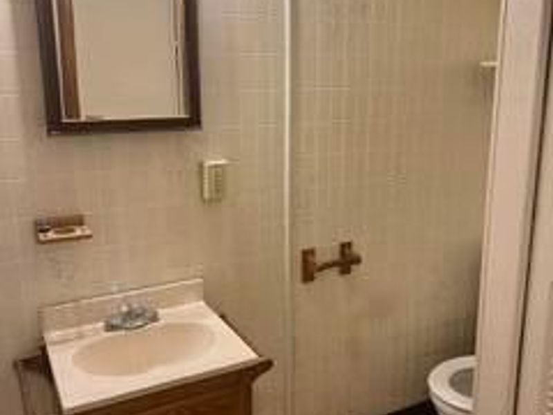 1067 Gilcrest Avenue , Columbus, OH 43207 Photo 11