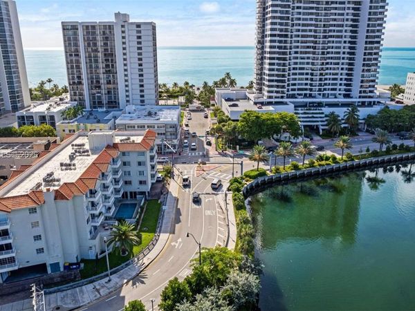 2600 Collins Ave, Unit 204, Miami Beach, FL 33140