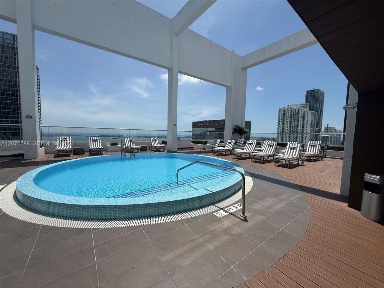 55 SE 6th St , Unit 2404, Miami, FL 33131 Photo