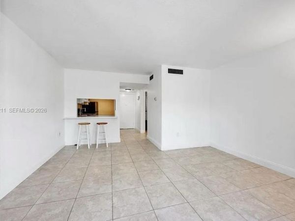 7403 SW 82nd St, Unit 207N, Miami, FL 33143