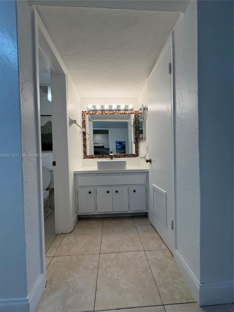 7403 SW 82nd St , Unit 207N, Miami, FL 33143 Photo