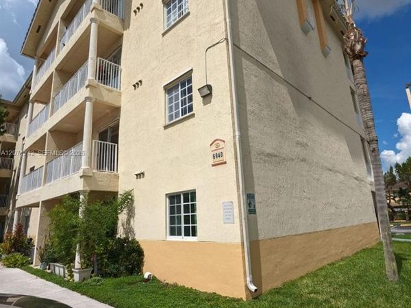 6940 NW 179th St , Unit 404-7, Hialeah, FL 33015