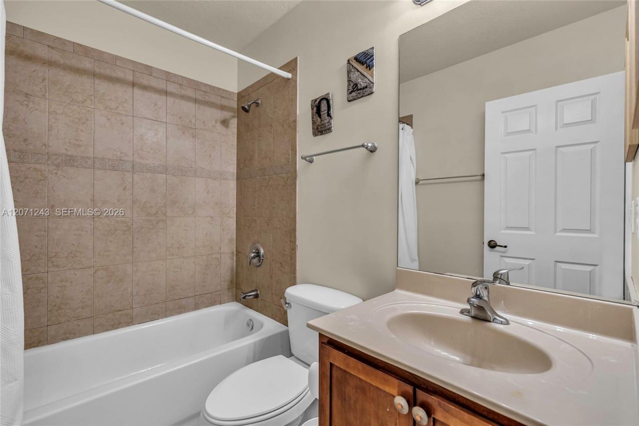 1810 SW 91st Ave, Miramar, FL 33025 Photo