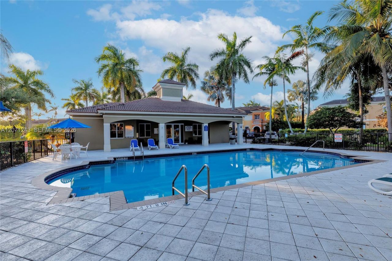 1810 SW 91st Ave, Miramar, FL 33025 Photo