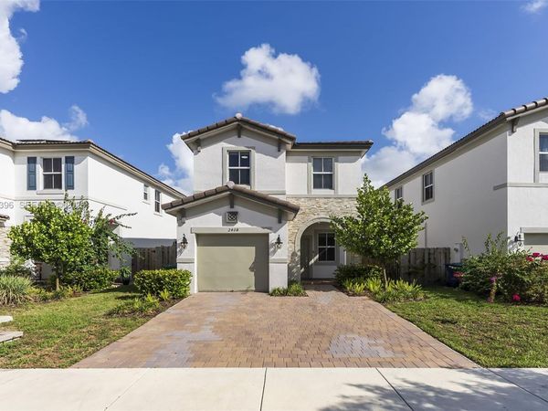 2408 NW 131st Cir , Unit 2408, Miami, FL 33167