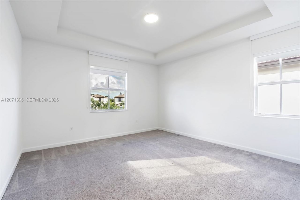 2408 NW 131st Cir , Unit 2408, Miami, FL 33167 Photo