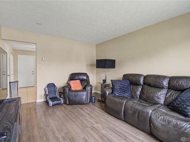 1855-1861 N Lakeman Drive, Bellbrook, OH 45305 Photo 4