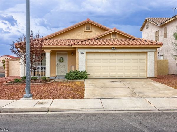 976 Skyforest Drive, Henderson, NV 89011