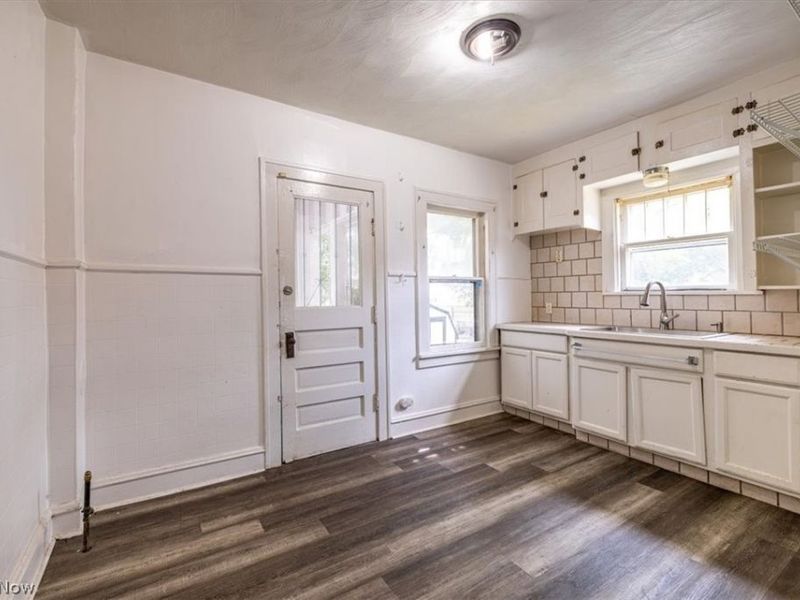 3541 W 105th Street, Cleveland, OH 44111 Photo 10