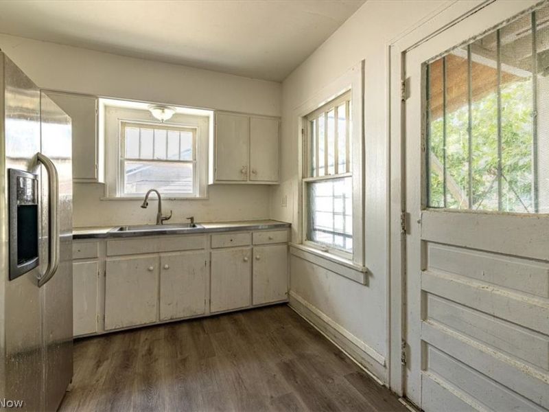 3541 W 105th Street, Cleveland, OH 44111 Photo 16