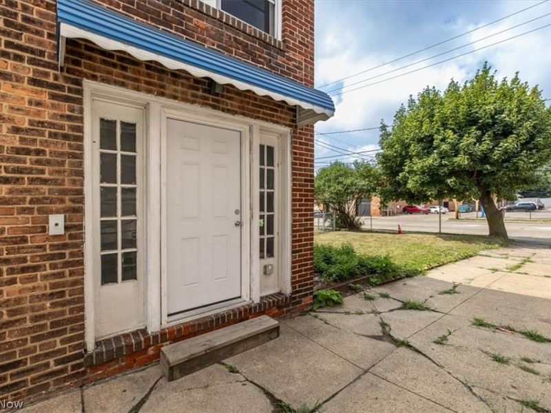 3541 W 105th Street, Cleveland, OH 44111 Photo 3