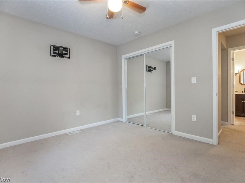 9338 Liberty Road, Twinsburg, OH 44087 Photo 32