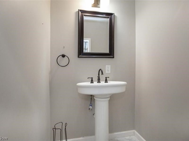 9338 Liberty Road, Twinsburg, OH 44087 Photo 34
