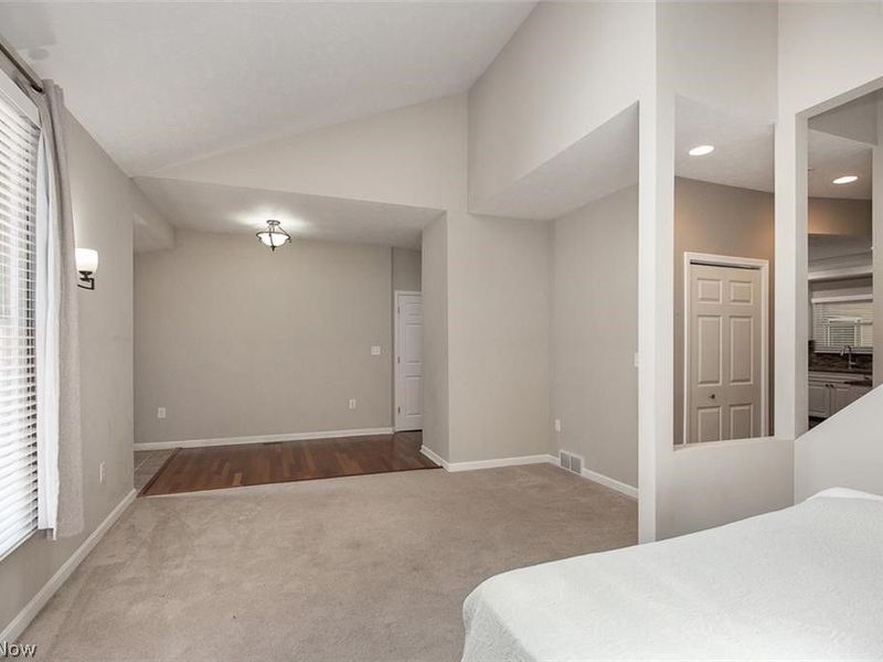 9338 Liberty Road, Twinsburg, OH 44087 Photo 4