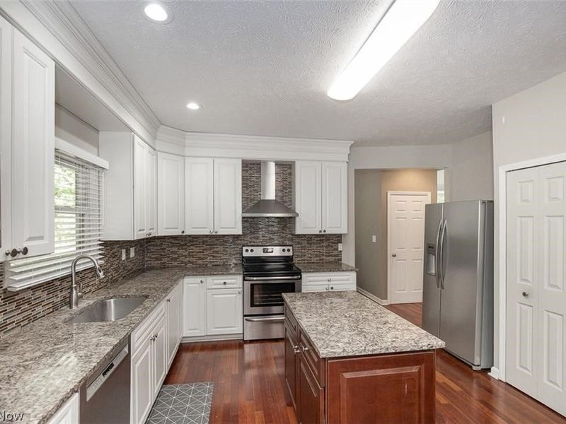 9338 Liberty Road, Twinsburg, OH 44087 Photo 7
