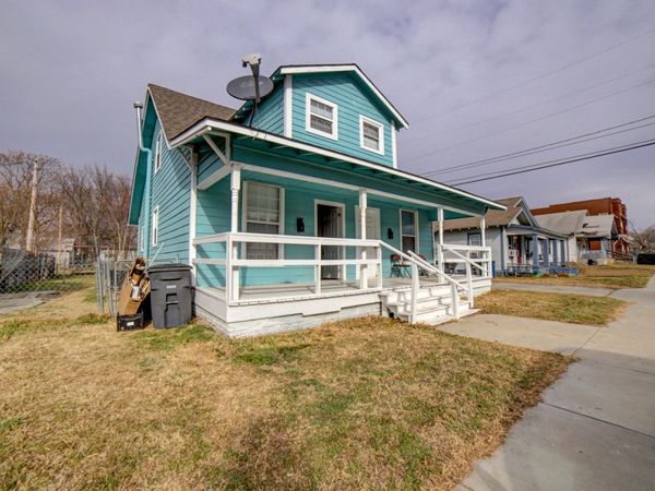 2009 E 2nd Street, Tulsa, OK 74104