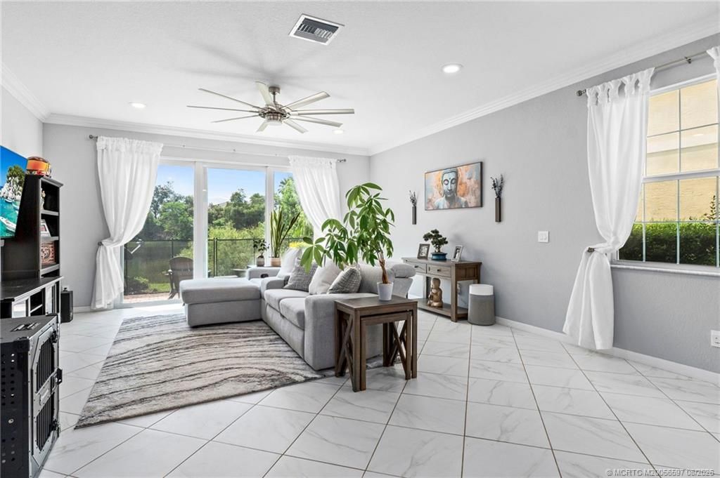650 SW Glen Crest Way , Stuart, FL 34997 Photo