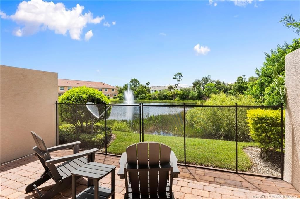 650 SW Glen Crest Way , Stuart, FL 34997 Photo
